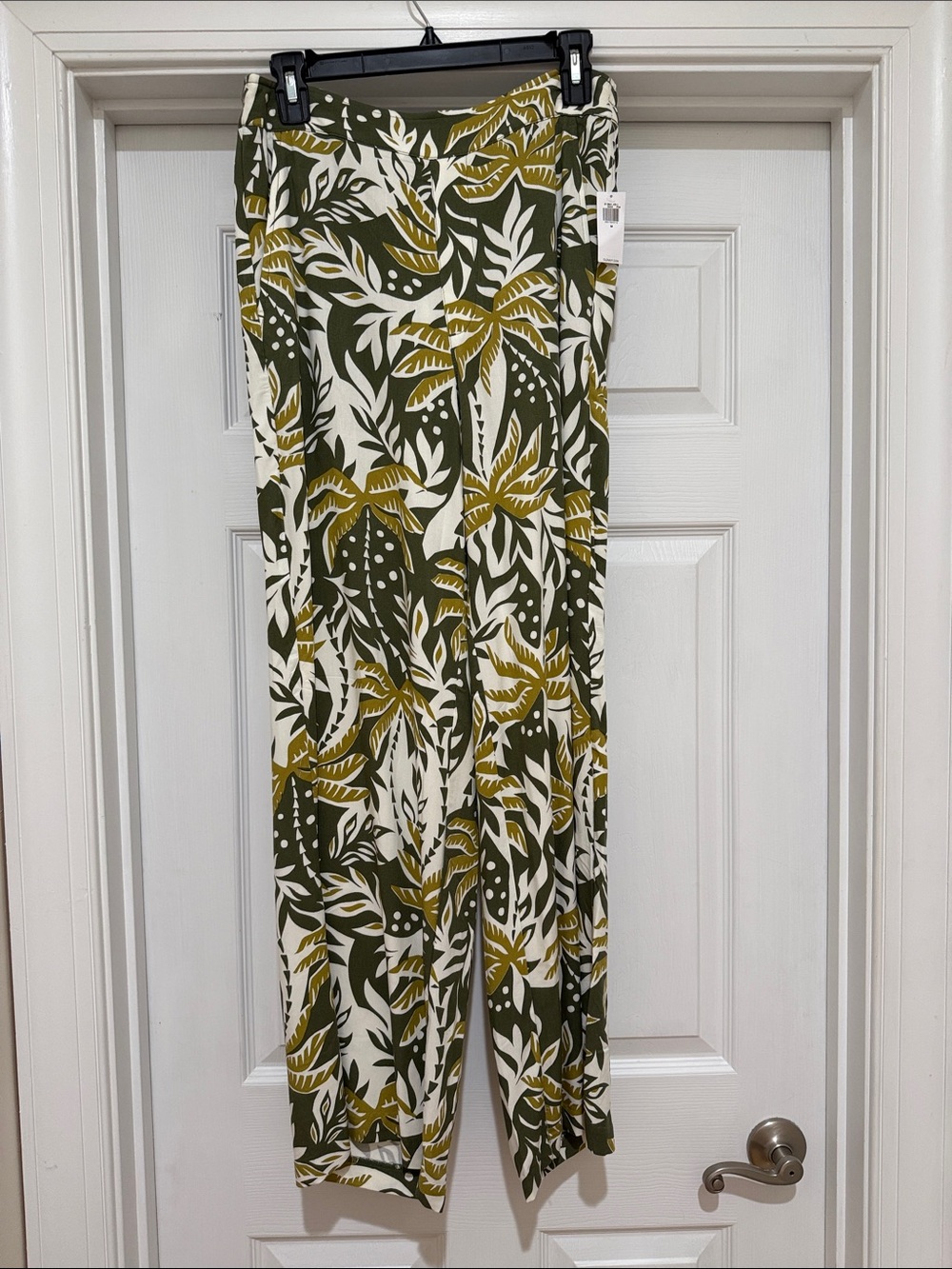 Old Navy Olive & White Leaf-Print Wide Leg Pants